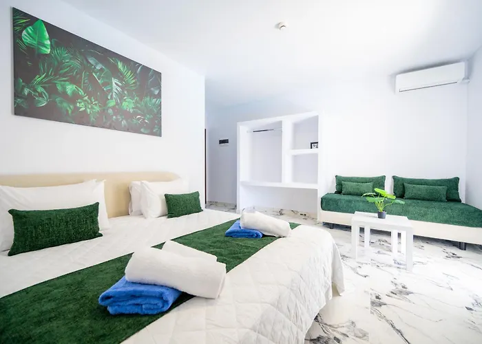 Bamboo Suites Hotel