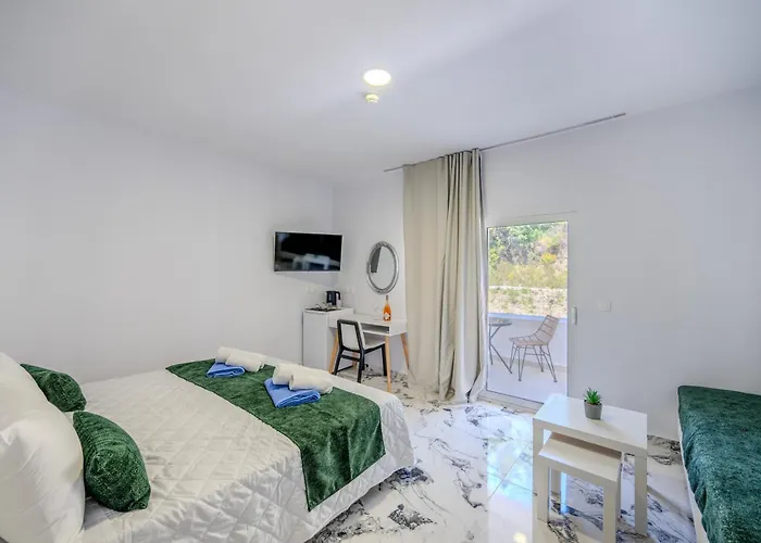 Bamboo Suites Hotel