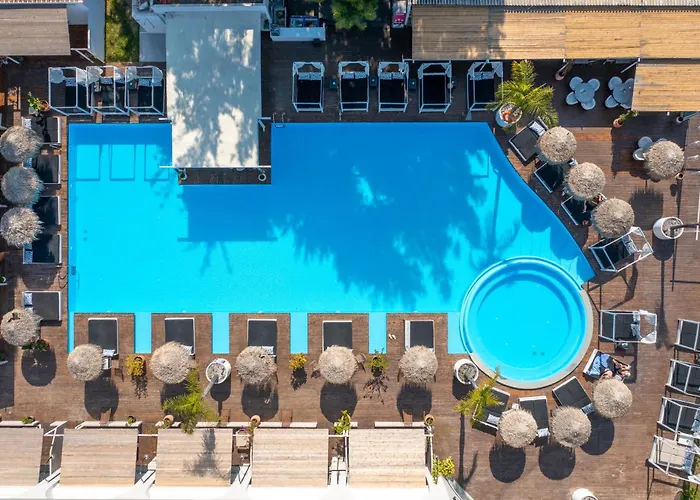 Bamboo Suites Hotel