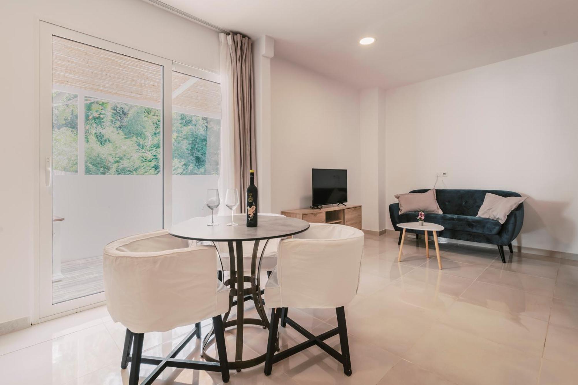Bamboo Hotel Jalisos