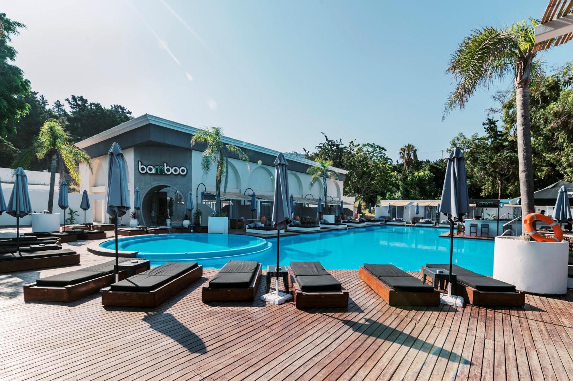 Hotel Bamboo 4*